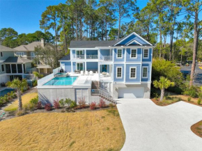 5 Shore Crest Lane- Chic, Close to Beach, Private Pool! FREE Activities Included